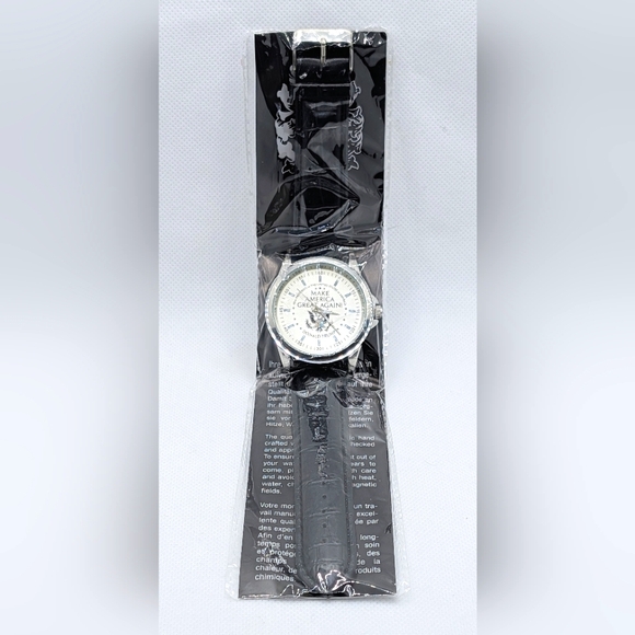 Donald Trump Men Make America Great Again Black Leather Quartz 42mm Watch 8 1/4" - Picture 1 of 6